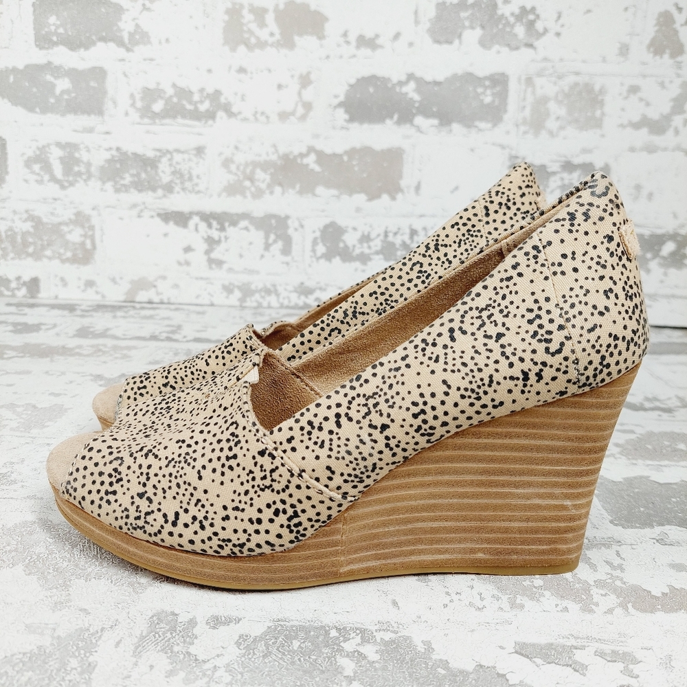 Toms Michelle Natural/Sand Tiny Cheetah Print Espadrille Wedge Sandals V232